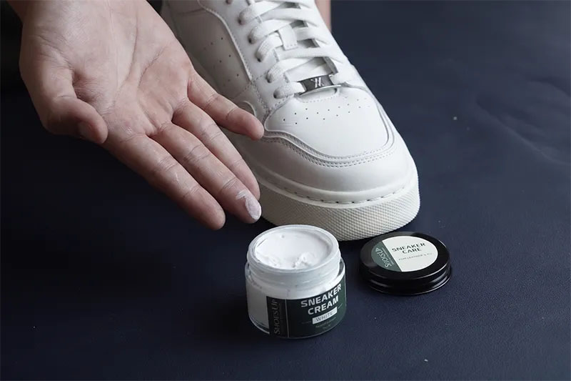 kem-duong-sneaker-la-gi