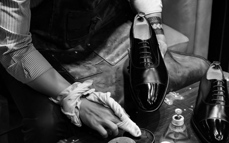 Khăn ướt có vô hại cho đồ da 44