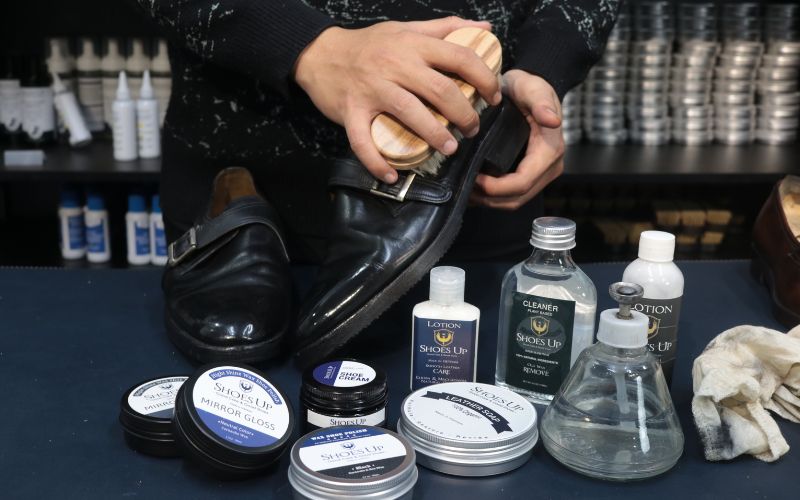 Khăn ướt có vô hại cho đồ da 57