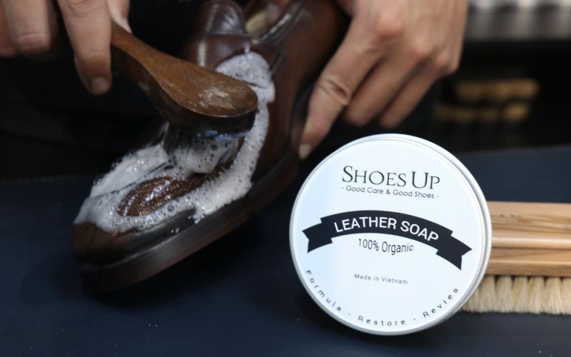 Khăn ướt có vô hại cho đồ da 59