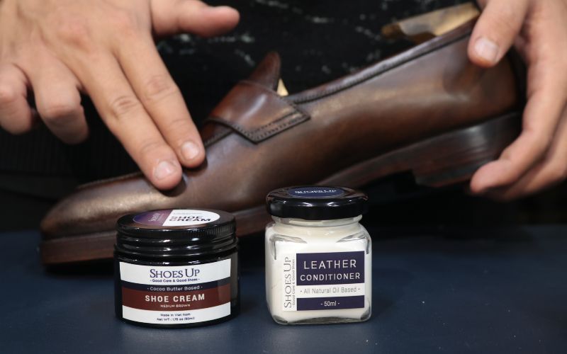 Khăn ướt có vô hại cho đồ da 61