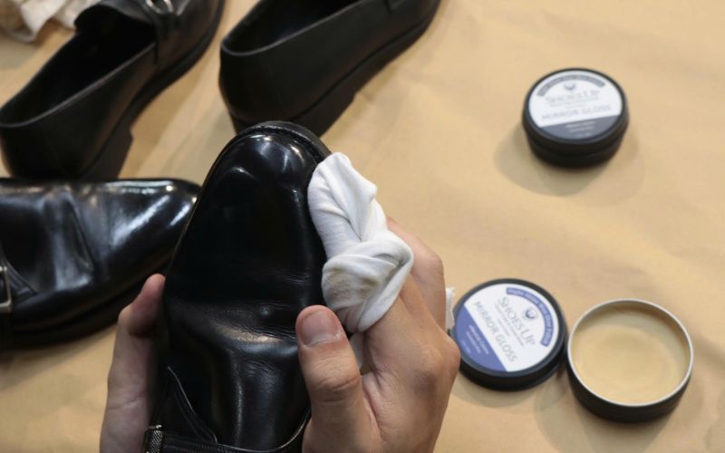 Khăn ướt có vô hại cho đồ da 68