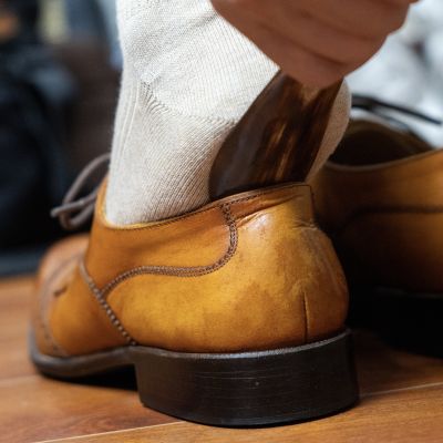 Shoe Horn Shoes Up - Đón gót, cây xỏ giày Sừng tự nhiên chế tác thủ công