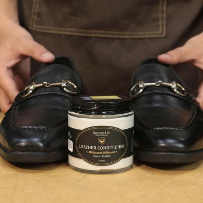 Shoes Up Leather Conditioner 100ml - Kem dưỡng đồ da chuyên sâu dành cho đồ da, giày da, áo da, túi xách