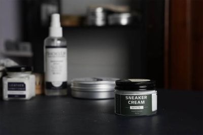 Kem Dưỡng Sneaker L&agrave; G&igrave;? V&igrave; Sao Sneaker Da Cần Bước Dưỡng? | Shoes Up