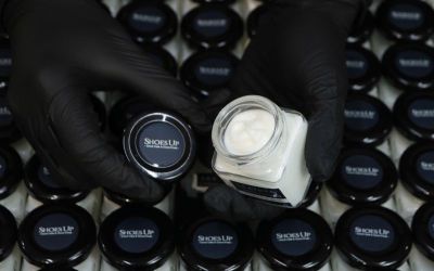 Leather Conditioner Shoes Up – khác biệt từ cách làm thủ công.