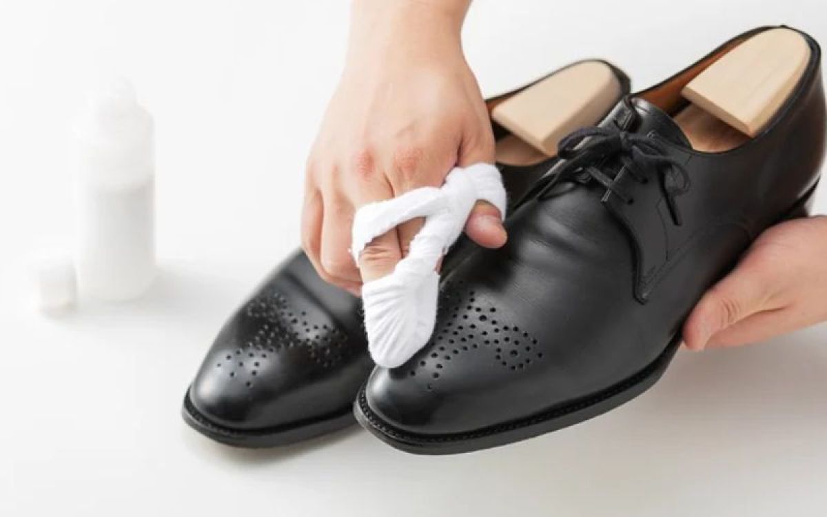 Bảo quản giày sai cách – Giày mới cũng chẳng sống nổi qua mùa hè