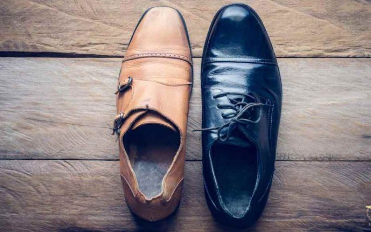 Cách phơi giày nhanh khô mà không hại da – Đừng để giày sạch xong lại hỏng vì nắng
